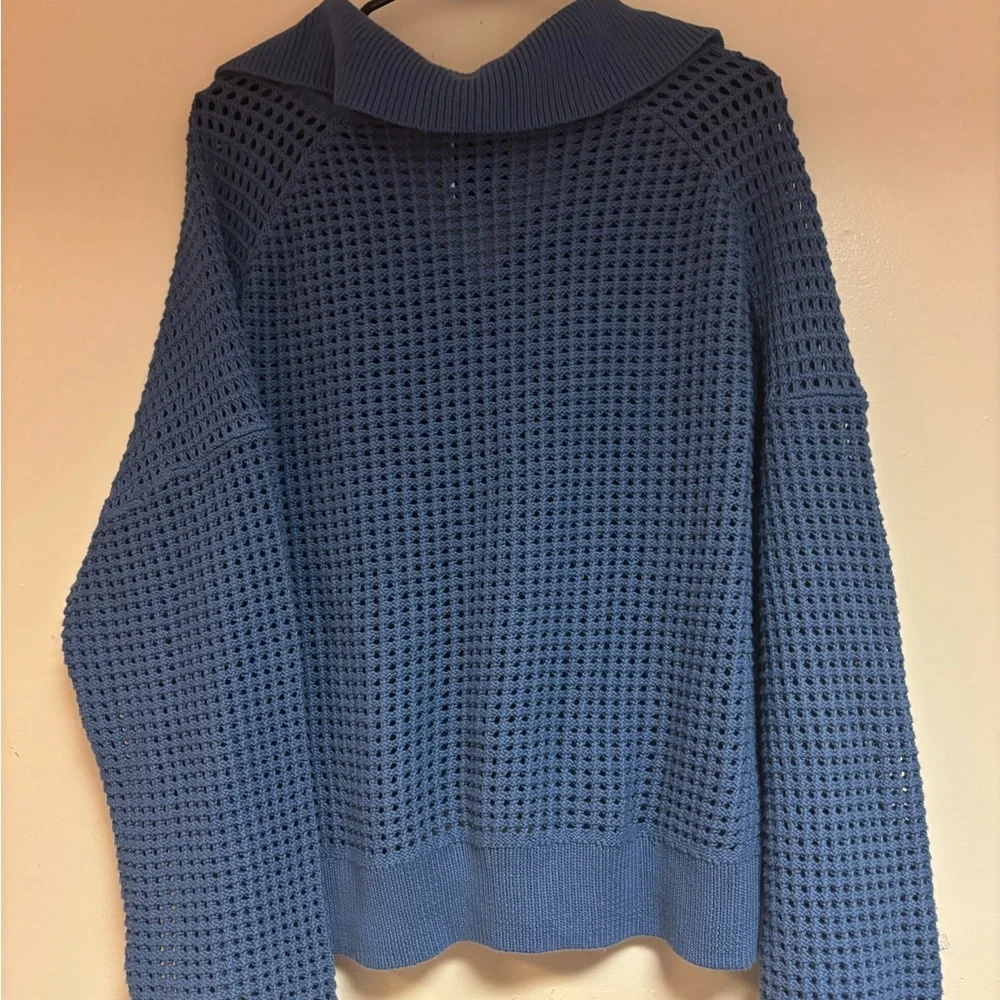 Abercrombie pull over sweater with collar - Picture 5 of 6